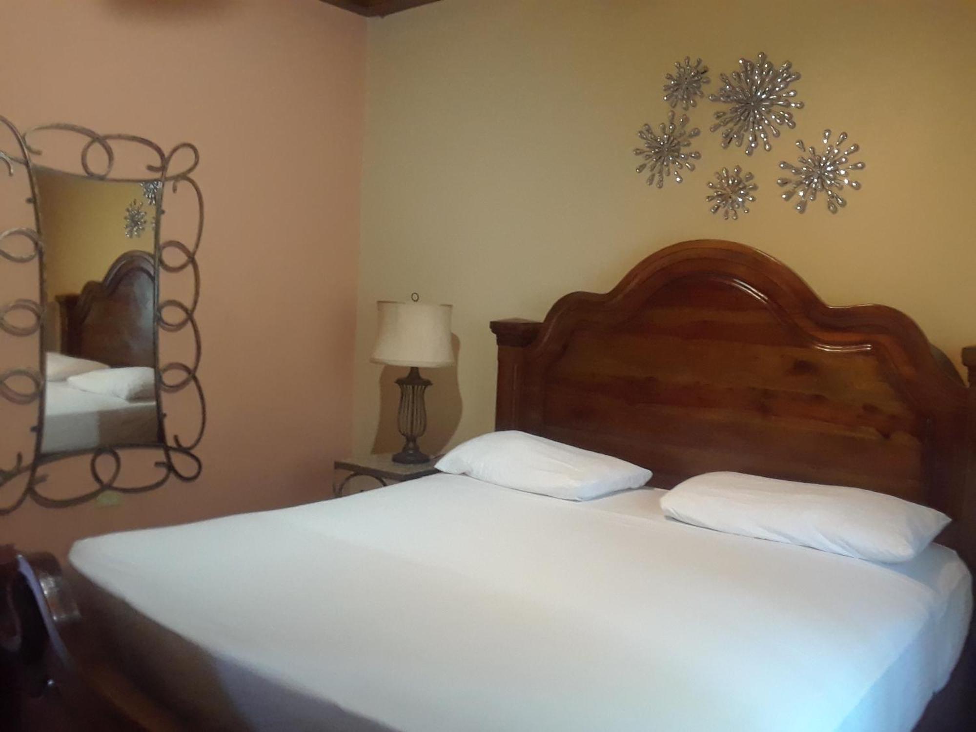 Spanish Dream Hotel 金斯敦 客房 照片