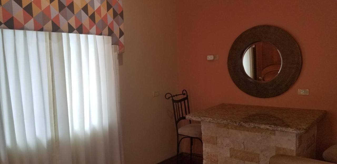Spanish Dream Hotel 金斯敦 外观 照片