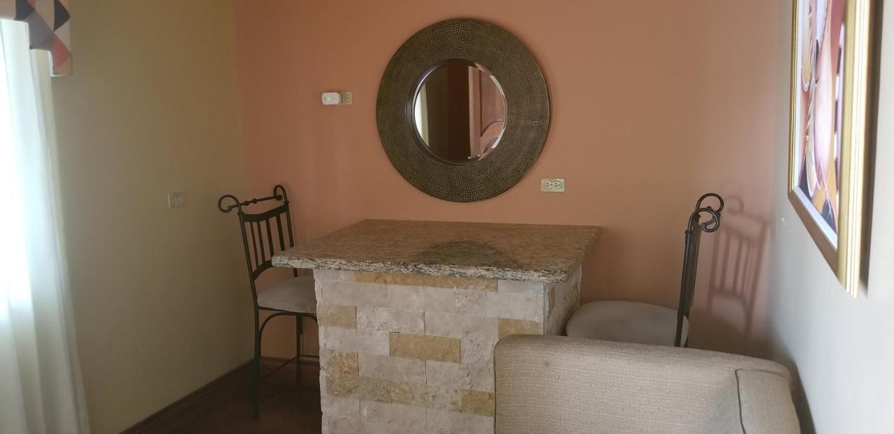 Spanish Dream Hotel 金斯敦 外观 照片
