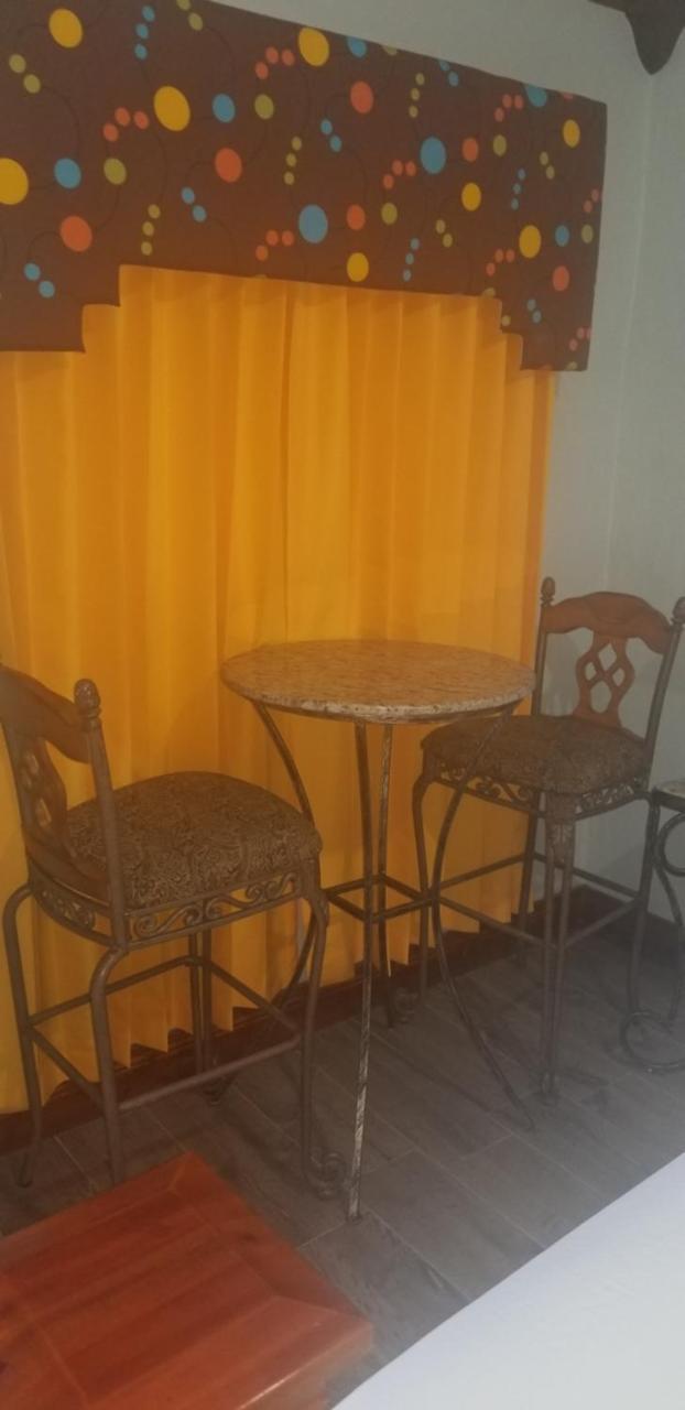 Spanish Dream Hotel 金斯敦 外观 照片
